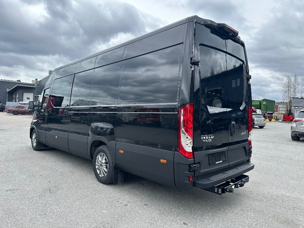 Iveco Daily 35S18A8 1+4hlö retkeilyauto - Panel van: picture 5 Iveco Daily 35S18A8 1+4hlö retkeilyauto - Panel van: picture 5