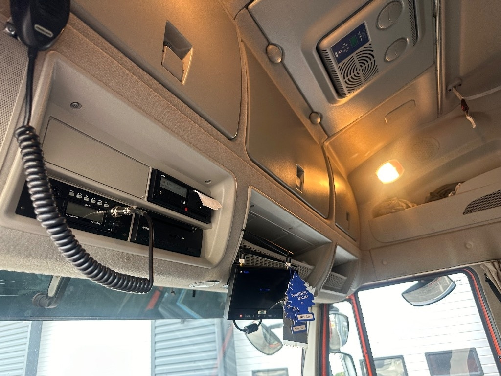 Tractor unit Iveco Stralis 560 6x4. Ferrari 726: picture 18