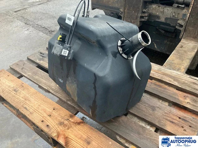 MAN Adblue tank MAN 81.15400.6184 - AdBlue tank for Truck: picture 1 MAN Adblue tank MAN 81.15400.6184 - AdBlue tank for Truck: picture 1