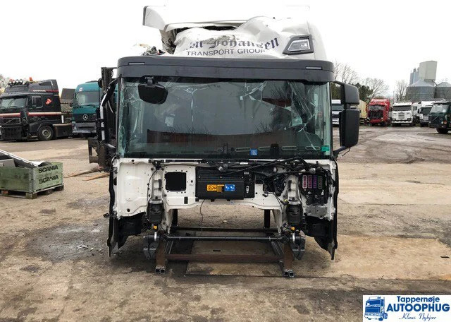 SCANIA CR20H N.G.S FØRERHUS / CAB - Cab and interior for Truck: picture 4 SCANIA CR20H N.G.S FØRERHUS / CAB - Cab and interior for Truck: picture 4