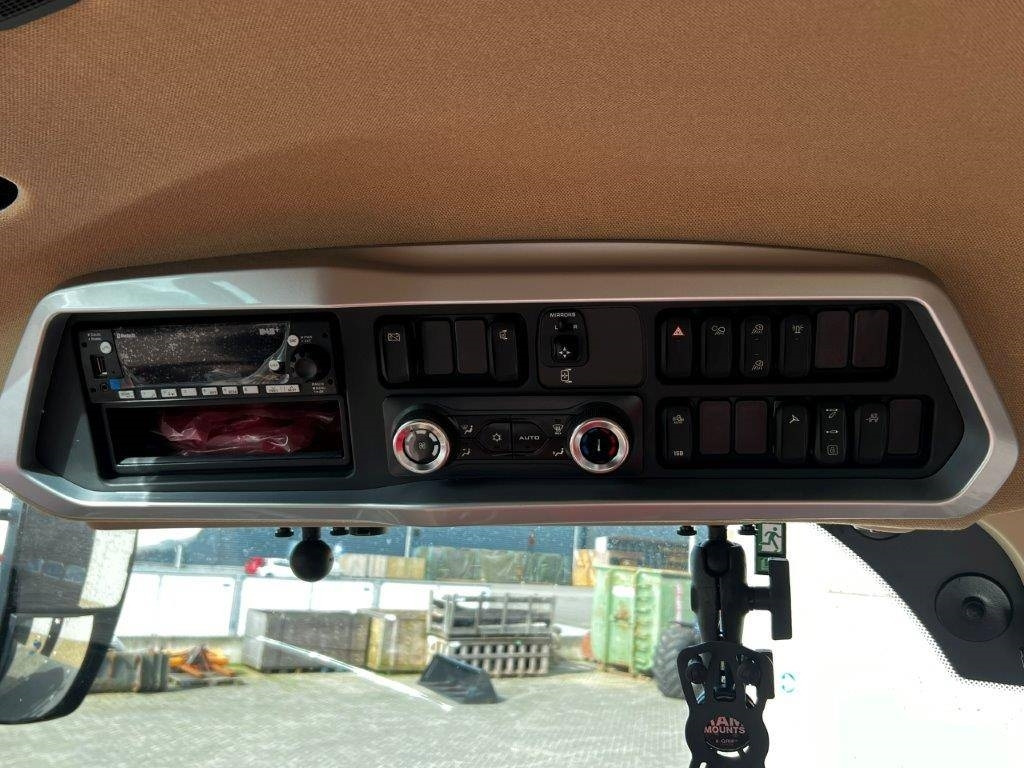 Farm tractor Case IH PUMA 240CVX, AFS Connect, 2024, frontlinkage, GPS!: picture 37