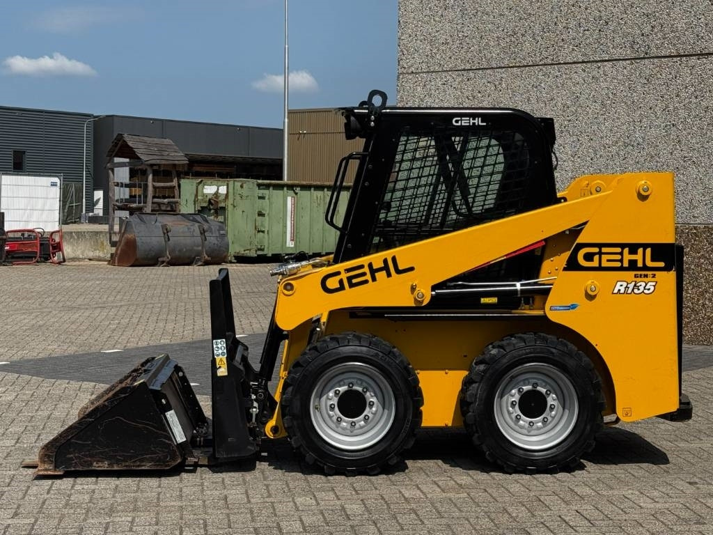 Crawler excavator Gehl R135 / Mantitou 1350R, 2022, 115 hours!: picture 27