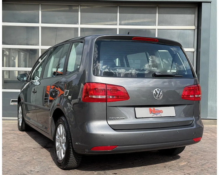 Volkswagen Touran 1.2 TSI 105pk 7 Pers LMV Parkeer sensoren Belgisch Kenteken! - Car: picture 4 Volkswagen Touran 1.2 TSI 105pk 7 Pers LMV Parkeer sensoren Belgisch Kenteken! - Car: picture 4