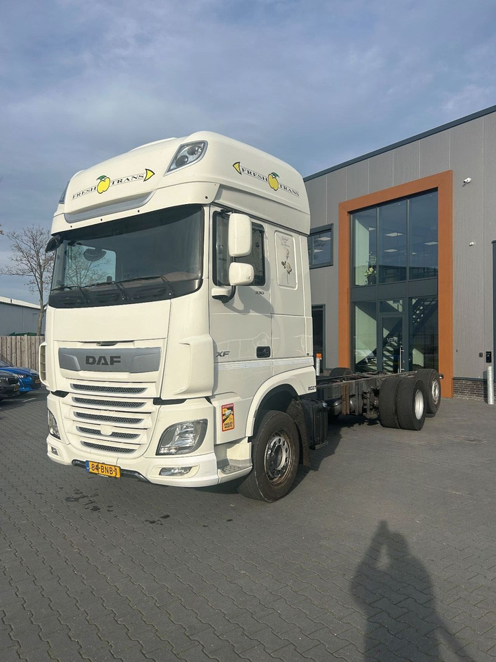 DAF XF 530 XF530 Super Space Cab FAR - Cab chassis truck: picture 1 DAF XF 530 XF530 Super Space Cab FAR - Cab chassis truck: picture 1