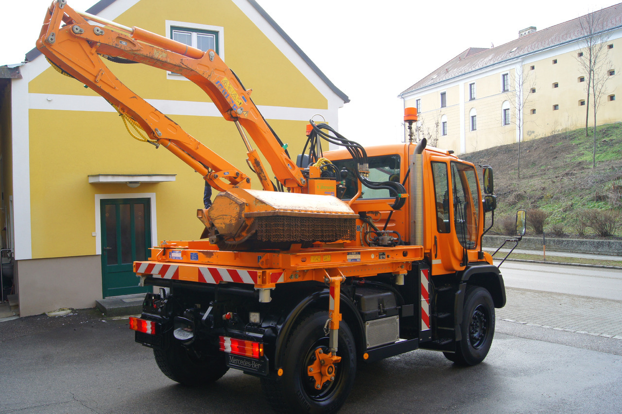 Municipal/ Special vehicle UNIMOG Unimog U 400/TÜV/Hydrostat/Mähtür +MULAG MHU 800: picture 6