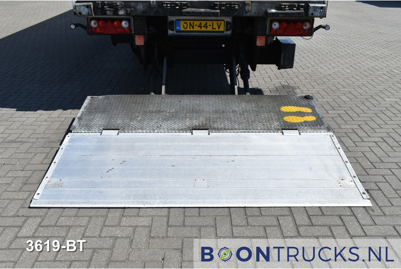Closed box semi-trailer Schmitz Cargobull SCB*S3B | DAMAGED / SCHADE * TAIL LIFT (WORKING) * DISC BRAKES: picture 8