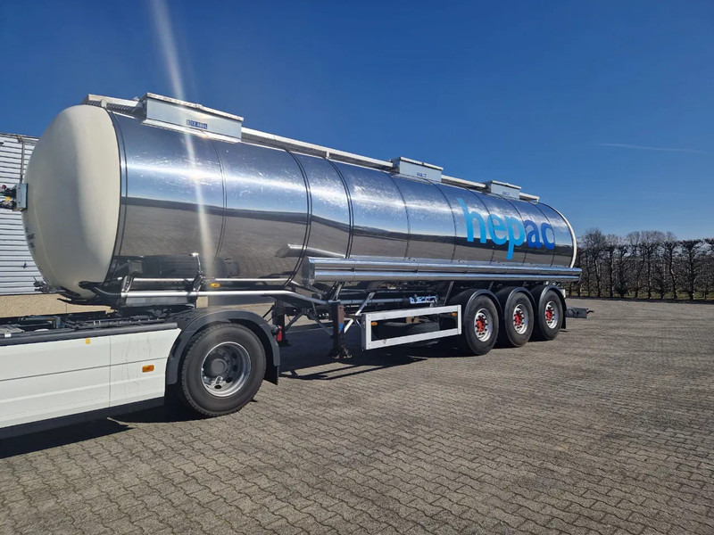 Feldbinder 38000 liter 3 kamer tankoplegger met CIP Leiding en tank verwarming - Tank semi-trailer: picture 1 Feldbinder 38000 liter 3 kamer tankoplegger met CIP Leiding en tank verwarming - Tank semi-trailer: picture 1