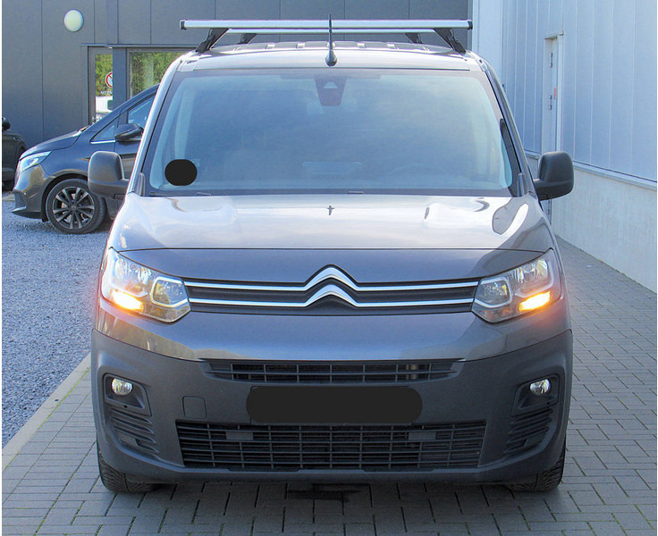 Citroën Berlingo BlueHDi Automatic - Panel van: picture 5 Citroën Berlingo BlueHDi Automatic - Panel van: picture 5
