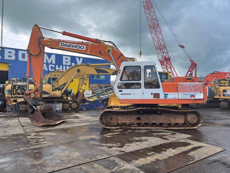 Daewoo 220LC - Crawler excavator: picture 2 Daewoo 220LC - Crawler excavator: picture 2