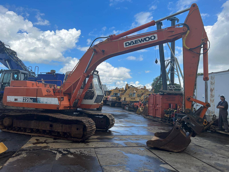 Daewoo 220LC - Crawler excavator: picture 4 Daewoo 220LC - Crawler excavator: picture 4