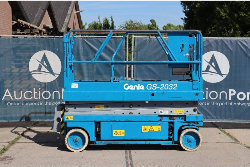 Genie GS-2032 - Scissor lift: picture 2 Genie GS-2032 - Scissor lift: picture 2