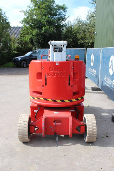 Genie Z-34/22 - Articulated boom: picture 4 Genie Z-34/22 - Articulated boom: picture 4