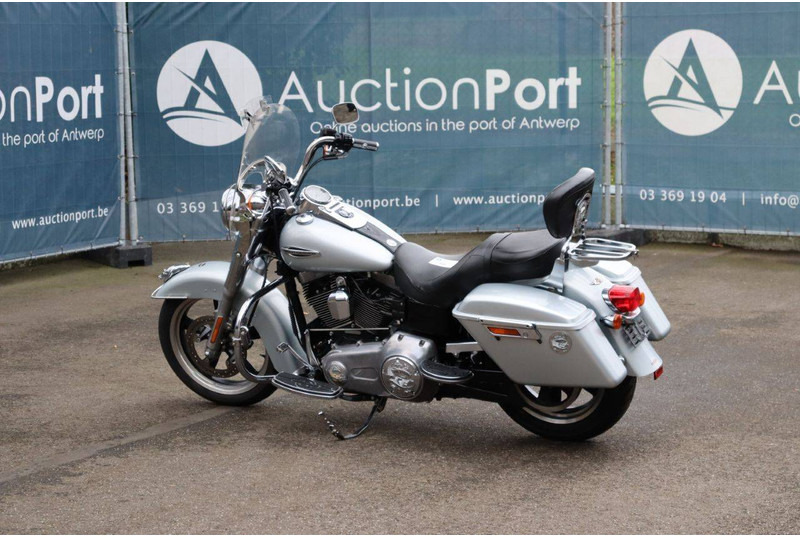 Harley-Davidson Dyna Switchback - Motorcycle: picture 3 Harley-Davidson Dyna Switchback - Motorcycle: picture 3