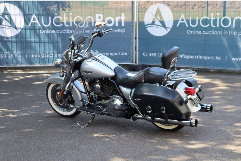 Harley-Davidson Road King Classic - Motorcycle: picture 3 Harley-Davidson Road King Classic - Motorcycle: picture 3