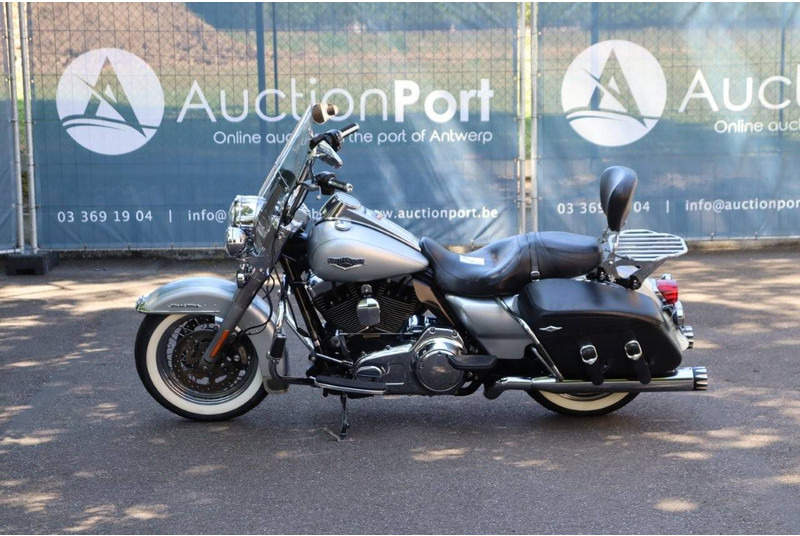 Harley-Davidson Road King Classic - Motorcycle: picture 2 Harley-Davidson Road King Classic - Motorcycle: picture 2