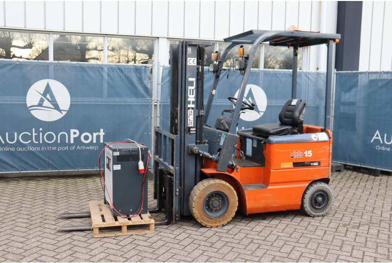 Heli CPD15 - Electric forklift: picture 1 Heli CPD15 - Electric forklift: picture 1