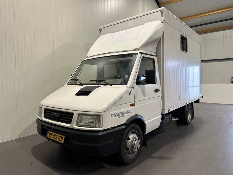 Iveco 49-12/35 - Horse truck: picture 1 Iveco 49-12/35 - Horse truck: picture 1