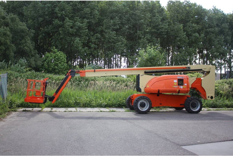JLG 800AJ - Articulated boom: picture 1 JLG 800AJ - Articulated boom: picture 1