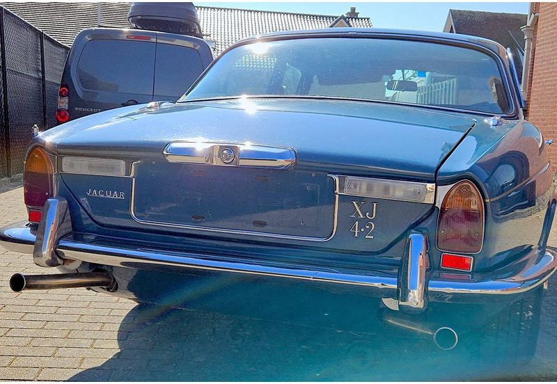 Jaguar XJ 4.2 Manual 4-Speed Overdrive - Sedan: picture 5 Jaguar XJ 4.2 Manual 4-Speed Overdrive - Sedan: picture 5