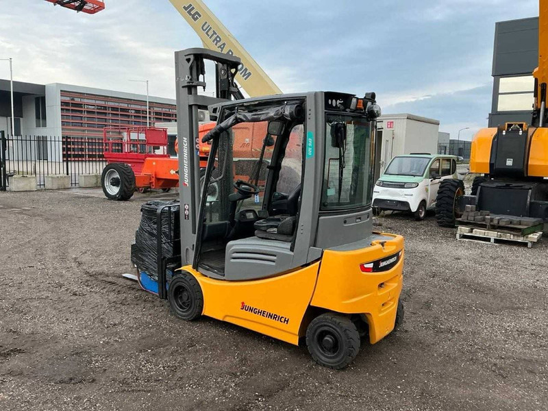 Jungheinrich EFG320 - Electric forklift: picture 3 Jungheinrich EFG320 - Electric forklift: picture 3