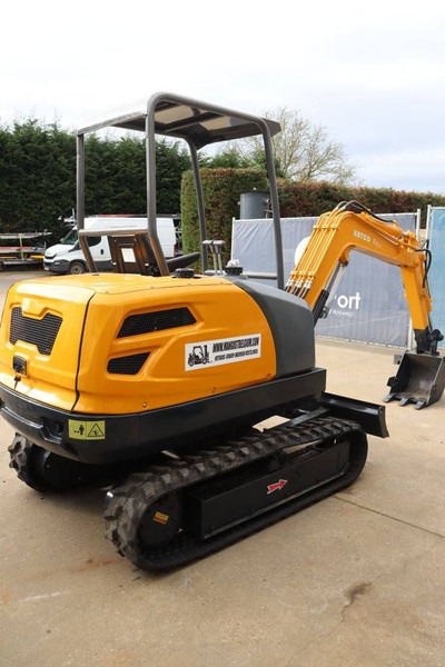 Katco K35-3 - Mini excavator: picture 5 Katco K35-3 - Mini excavator: picture 5