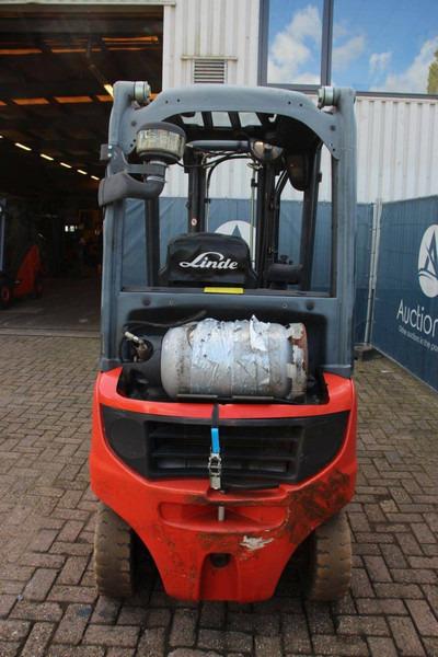 Linde H14T-C1 - LPG forklift: picture 4 Linde H14T-C1 - LPG forklift: picture 4