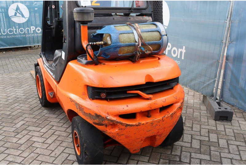 LPG forklift Linde H30T-03: picture 15