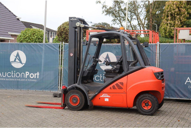 Linde H35D-01 - Diesel forklift: picture 3 Linde H35D-01 - Diesel forklift: picture 3
