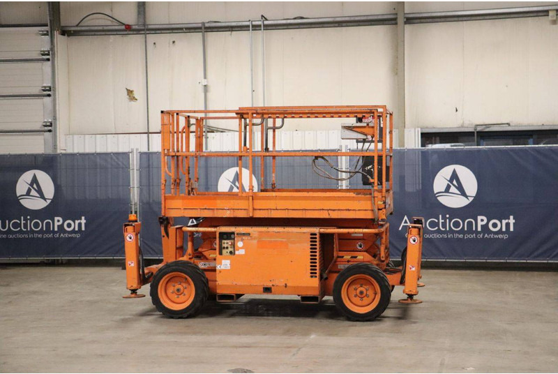 Skyjack SJ 6826 RT - Scissor lift: picture 3 Skyjack SJ 6826 RT - Scissor lift: picture 3