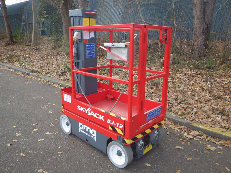 Skyjack SJ12 - Aerial platform: picture 4 Skyjack SJ12 - Aerial platform: picture 4