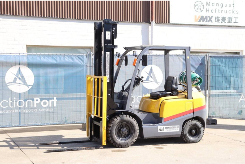 TCM FGE25T4 - LPG forklift: picture 1 TCM FGE25T4 - LPG forklift: picture 1