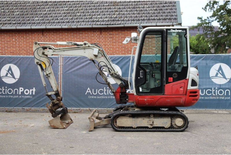 Takeuchi TB230 - Crawler excavator: picture 2 Takeuchi TB230 - Crawler excavator: picture 2