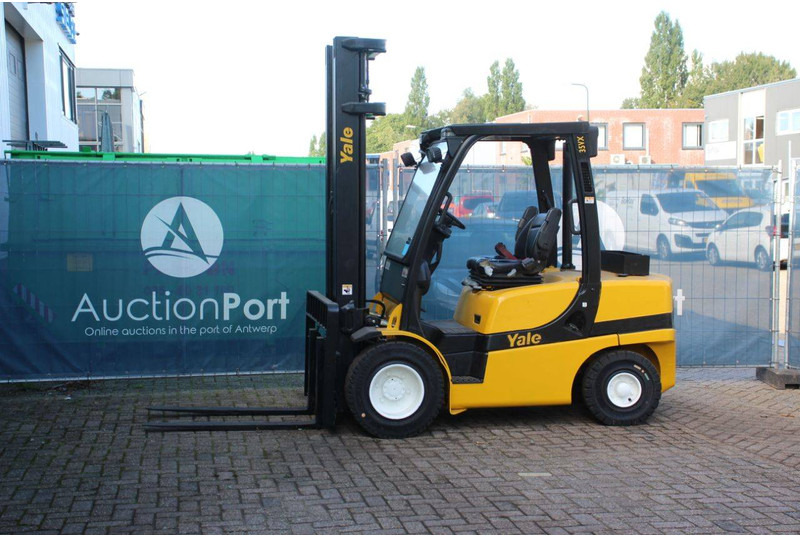 Yale GDP35VX E2795 - Diesel forklift: picture 1 Yale GDP35VX E2795 - Diesel forklift: picture 1