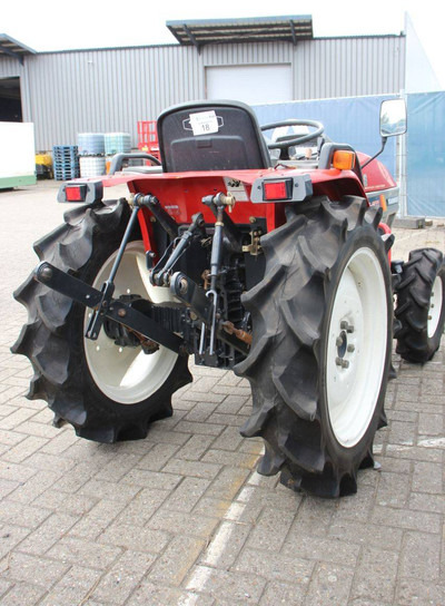 Yanmar F-200 - Farm tractor: picture 5 Yanmar F-200 - Farm tractor: picture 5