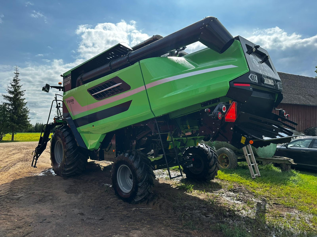 DEUTZ-FAHR C 9306 TS - Combine harvester: picture 1 DEUTZ-FAHR C 9306 TS - Combine harvester: picture 1