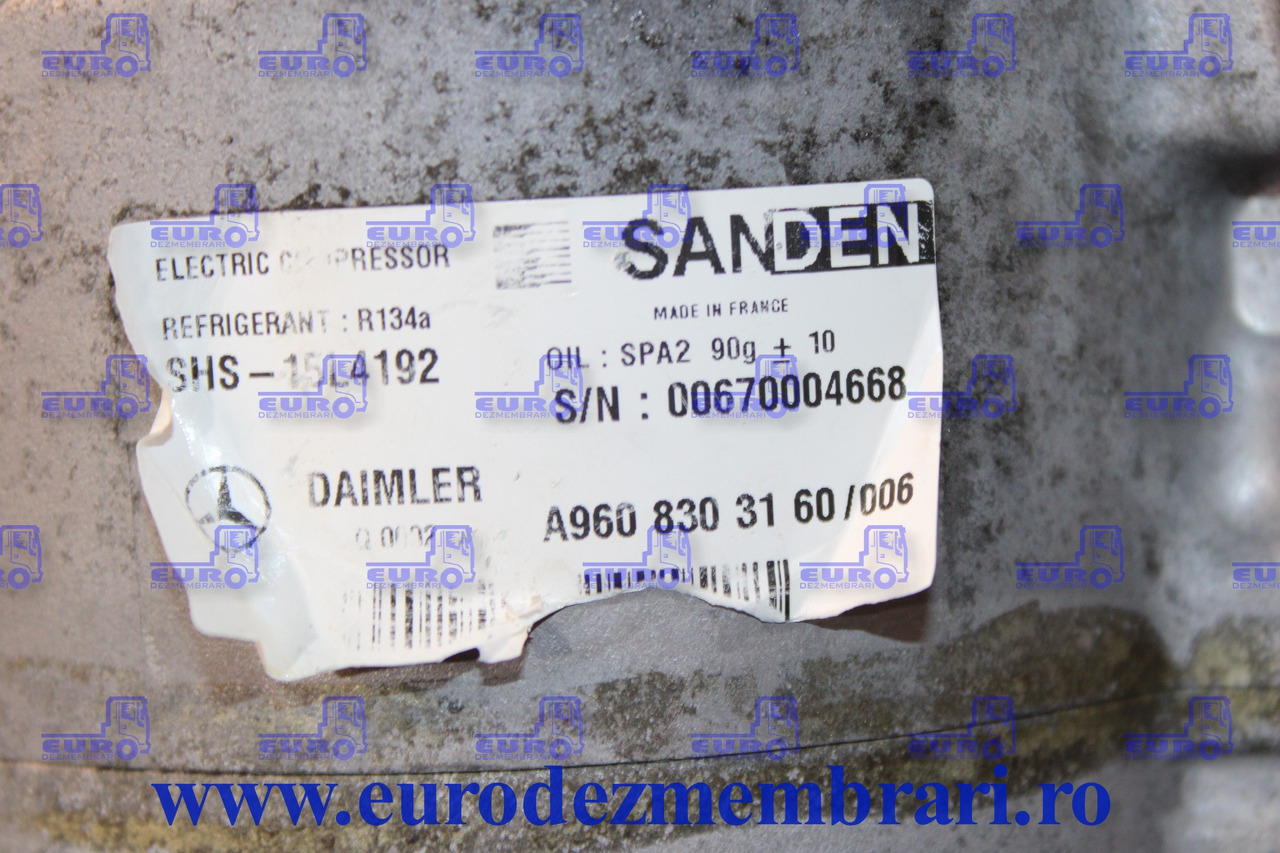 COMPRESOR CLIMA STATIONARE MERCEDES ACTROS MP4 A9608303160 - A/C compressor for Truck: picture 2 COMPRESOR CLIMA STATIONARE MERCEDES ACTROS MP4 A9608303160 - A/C compressor for Truck: picture 2