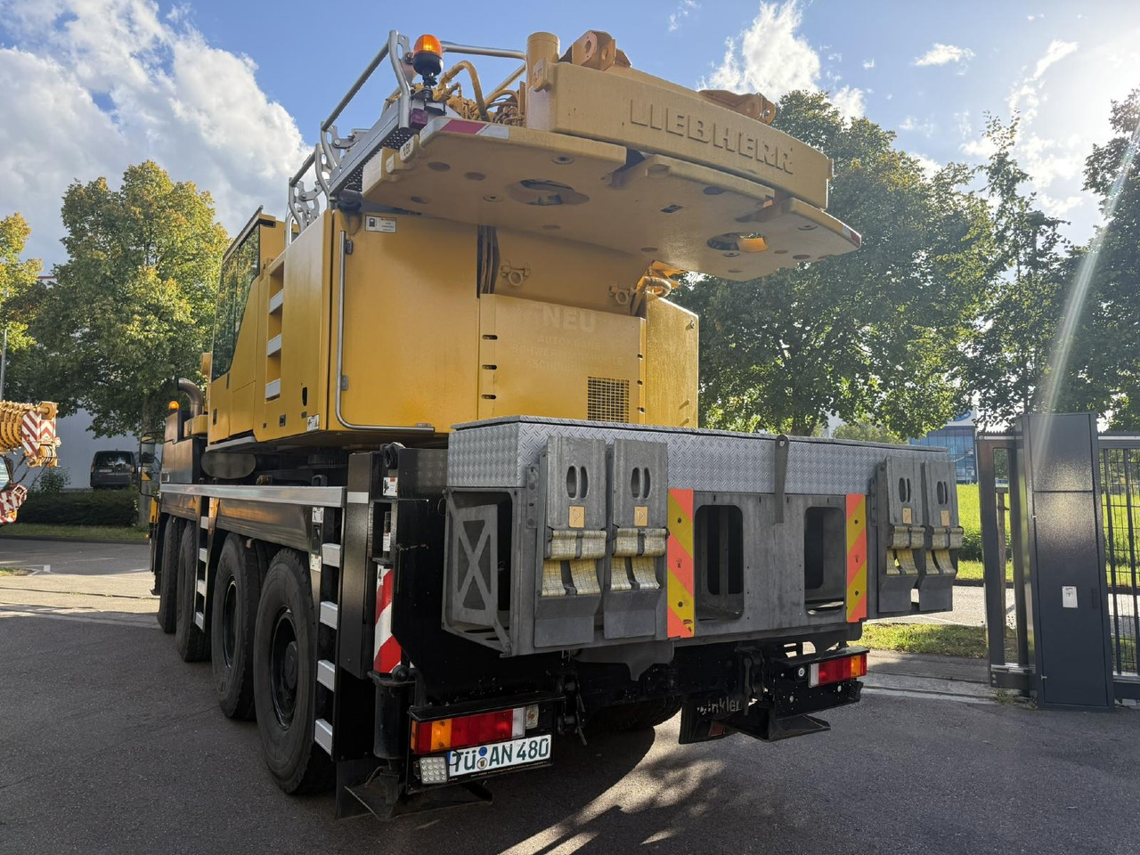 Liebherr LTM 1090-4.1 (2012 - 062 321) | 8 x 8 | LICCON 2 - Mobile crane: picture 4 Liebherr LTM 1090-4.1 (2012 - 062 321) | 8 x 8 | LICCON 2 - Mobile crane: picture 4