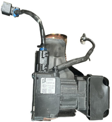 DAF XG 480 FT - Muffler/ Exhaust system: picture 3 DAF XG 480 FT - Muffler/ Exhaust system: picture 3