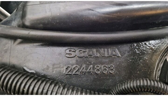 Scania  - Muffler/ Exhaust system: picture 2 Scania  - Muffler/ Exhaust system: picture 2