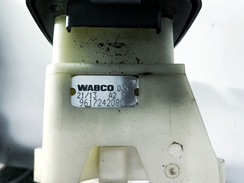 Wabco 124 - ECU: picture 2 Wabco 124 - ECU: picture 2