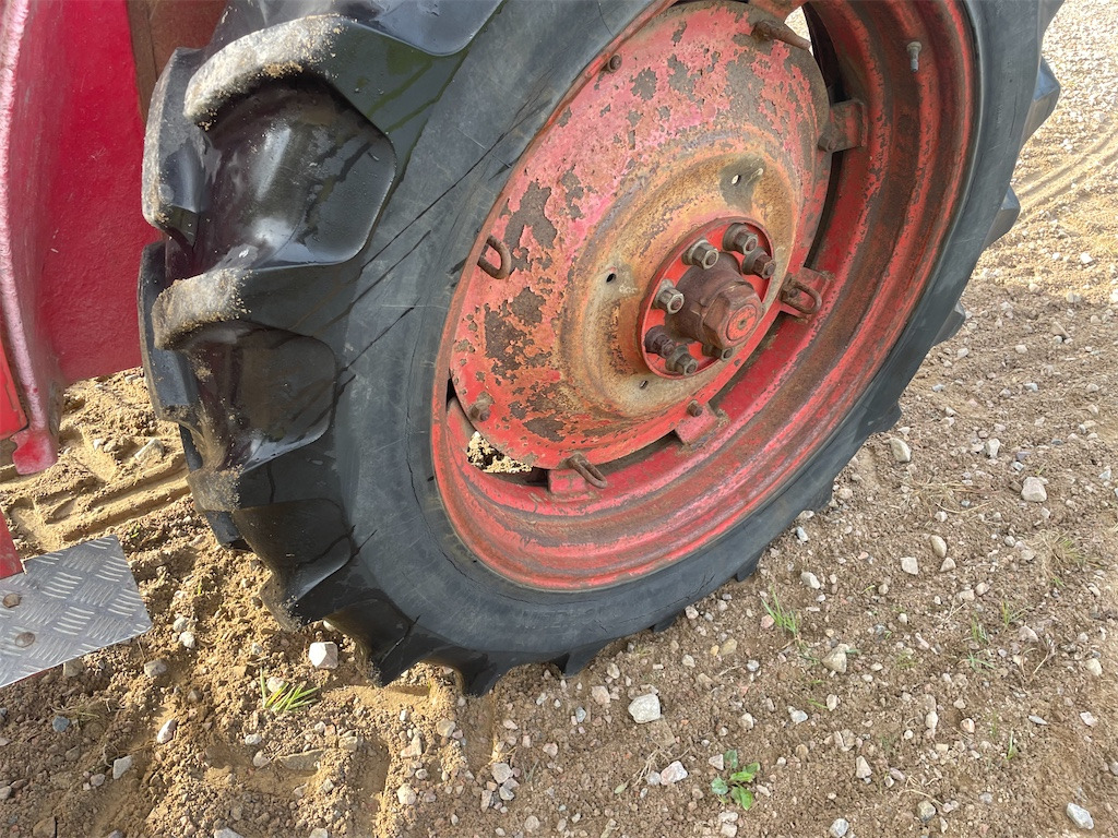 Farm tractor BM VOLVO 350: picture 15