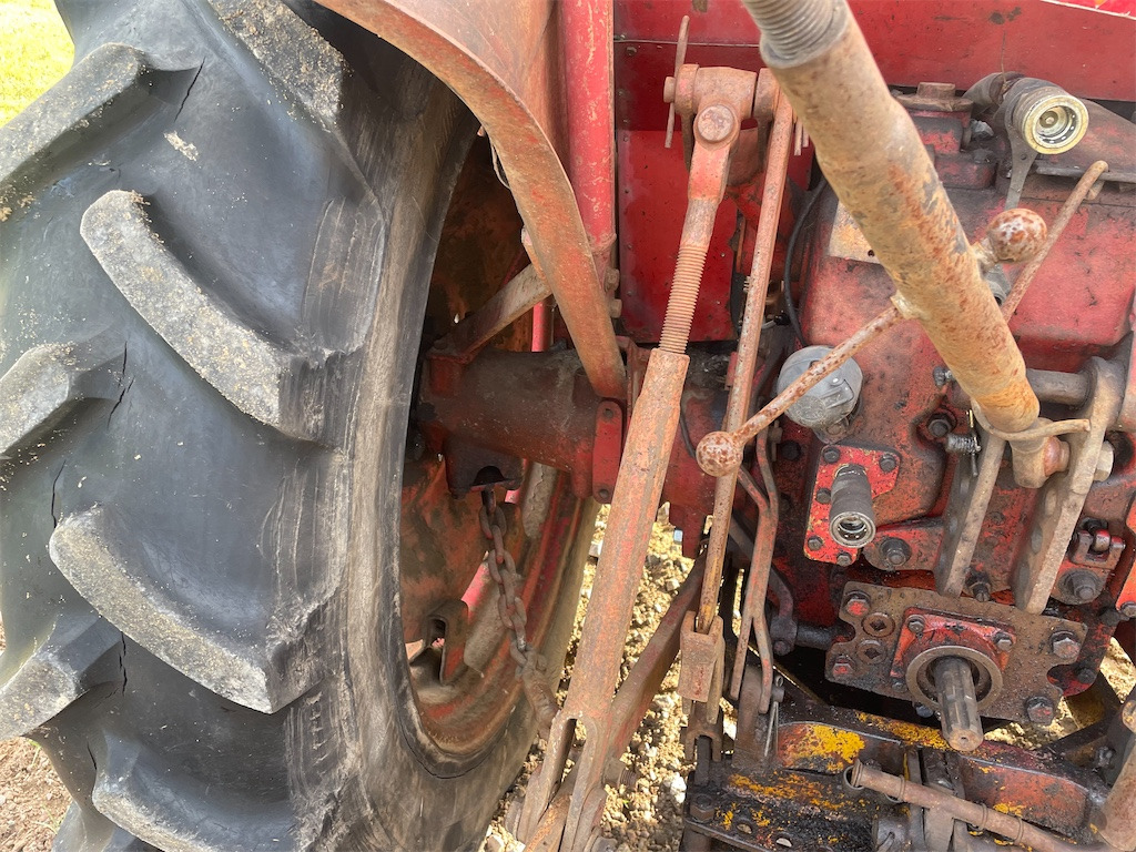 Farm tractor BM VOLVO 350: picture 20
