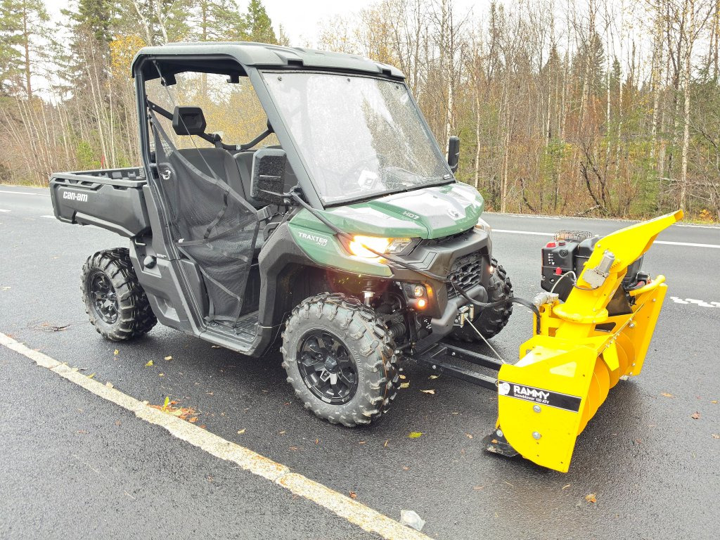 Can-Am Traxter XU (side-by-side) - Side-by-side/ ATV: picture 3 Can-Am Traxter XU (side-by-side) - Side-by-side/ ATV: picture 3