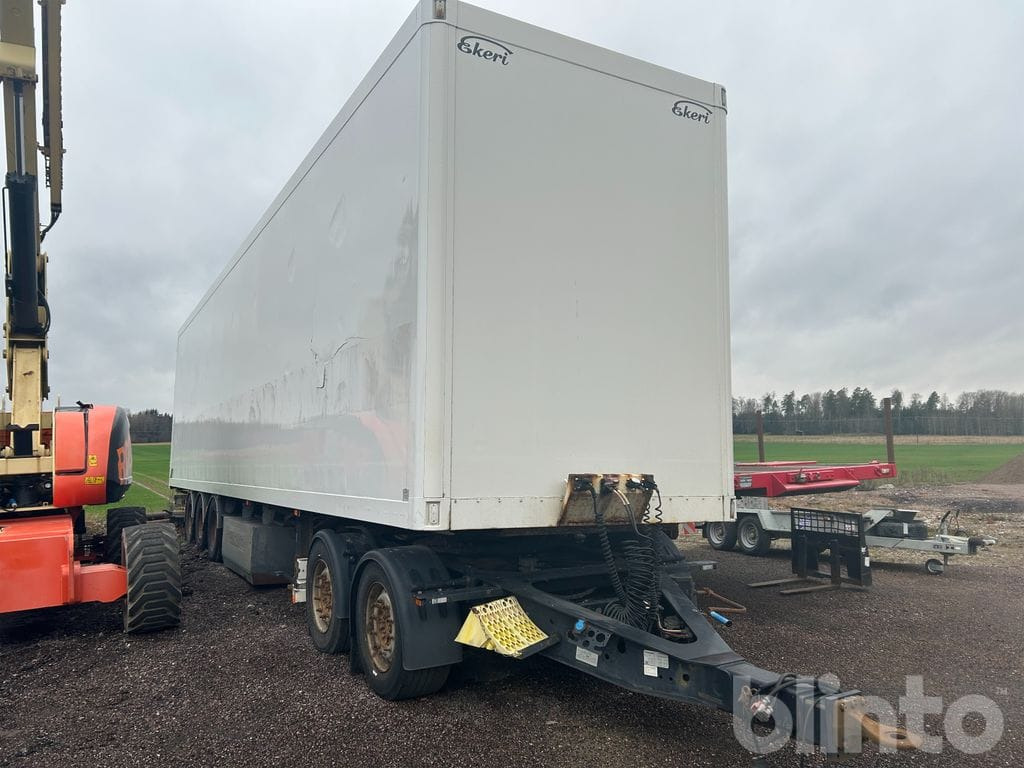 Ekeri/Krone - Closed box trailer: picture 1 Ekeri/Krone - Closed box trailer: picture 1