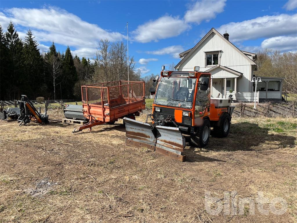 HOLDER C 340 med många tillbehör - Snow removal vehicle: picture 1 HOLDER C 340 med många tillbehör - Snow removal vehicle: picture 1