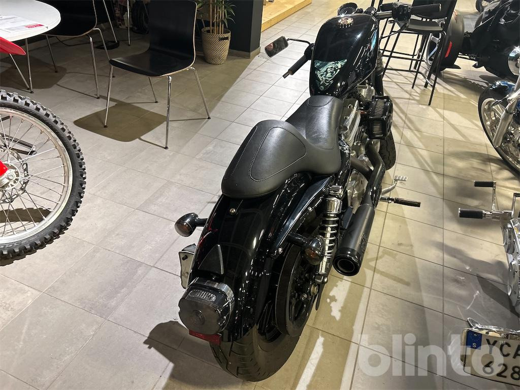 Harley-Davidson Custom - Motorcycle: picture 3 Harley-Davidson Custom - Motorcycle: picture 3