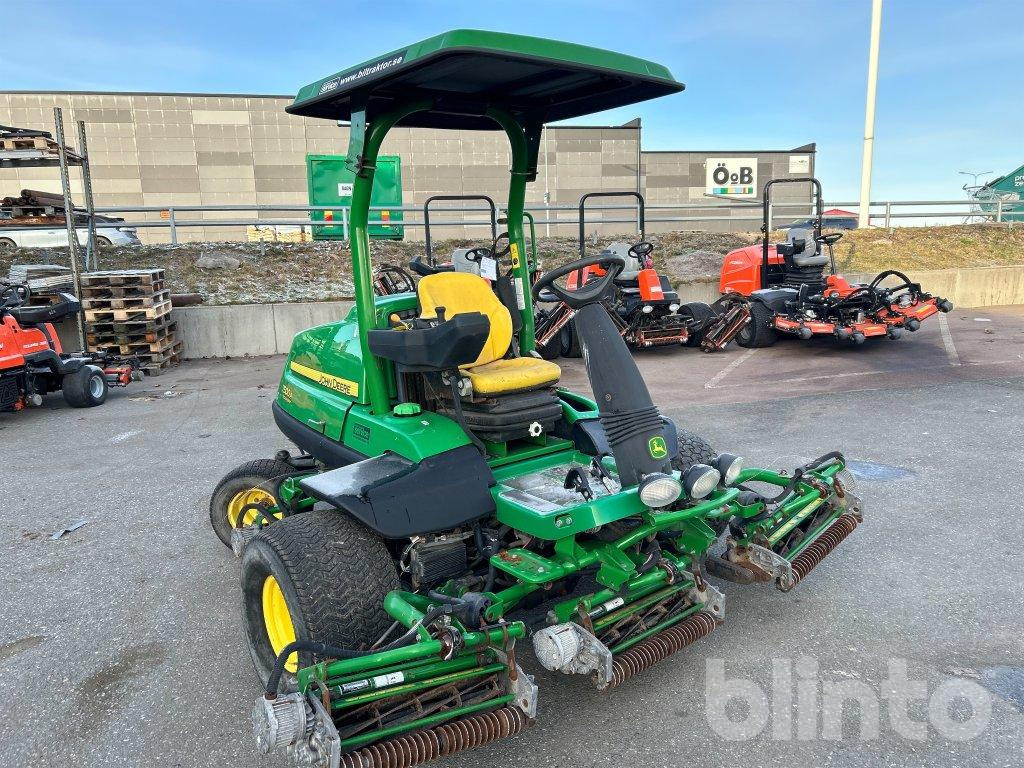 John Deere 7500A - Garden mower: picture 3 John Deere 7500A - Garden mower: picture 3