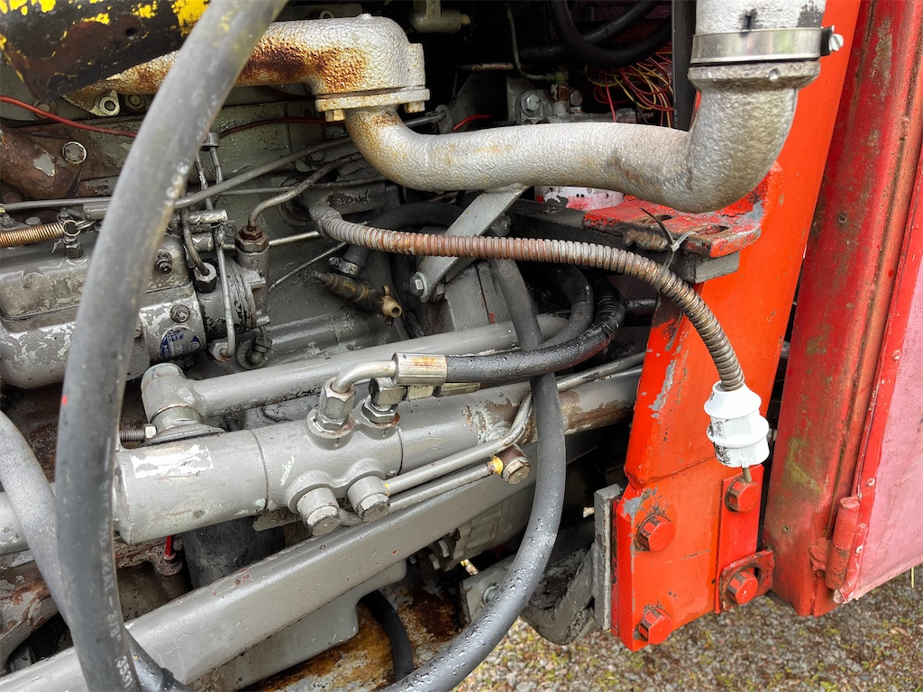 Farm tractor MASSEY FERGUSON 35 Multipower: picture 25