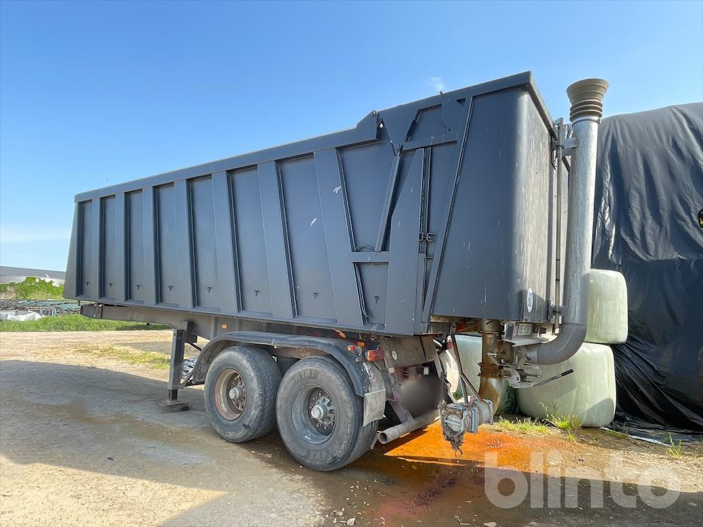 RICOE GmbH / Kipper Volumen 40 m³ (2005) - Tipper semi-trailer: picture 2 RICOE GmbH / Kipper Volumen 40 m³ (2005) - Tipper semi-trailer: picture 2