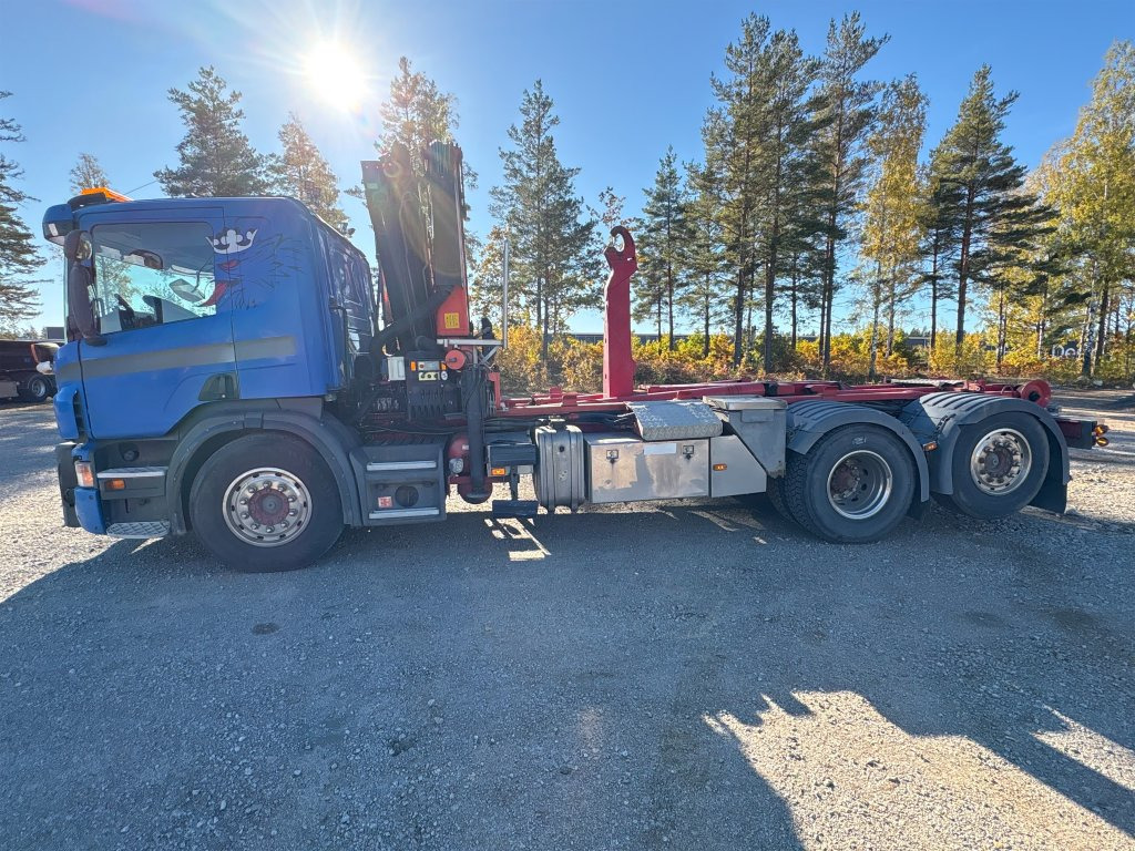 SCANIA P310DB6X2*4HNA - Hook lift truck, Crane truck: picture 2 SCANIA P310DB6X2*4HNA - Hook lift truck, Crane truck: picture 2